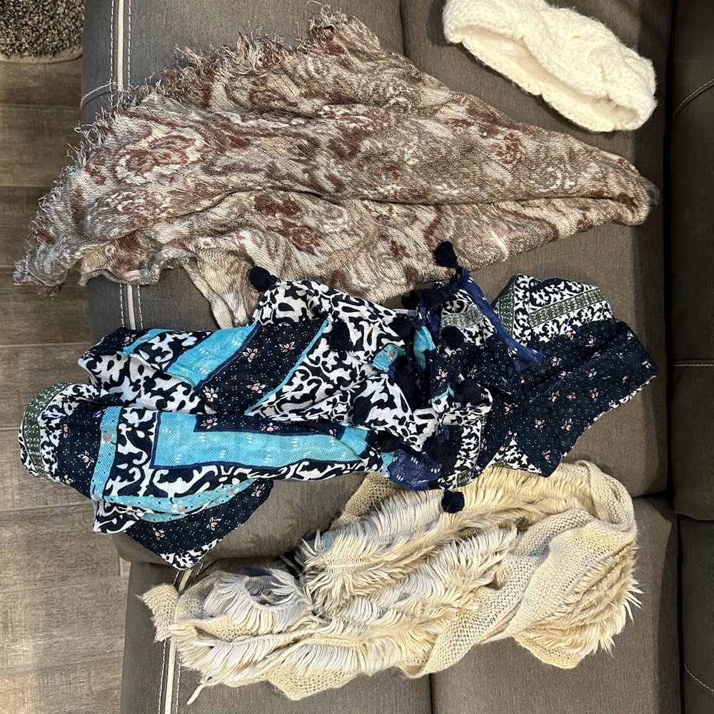 SCARVES! Fun lightweight scarves! One warm cream head band!